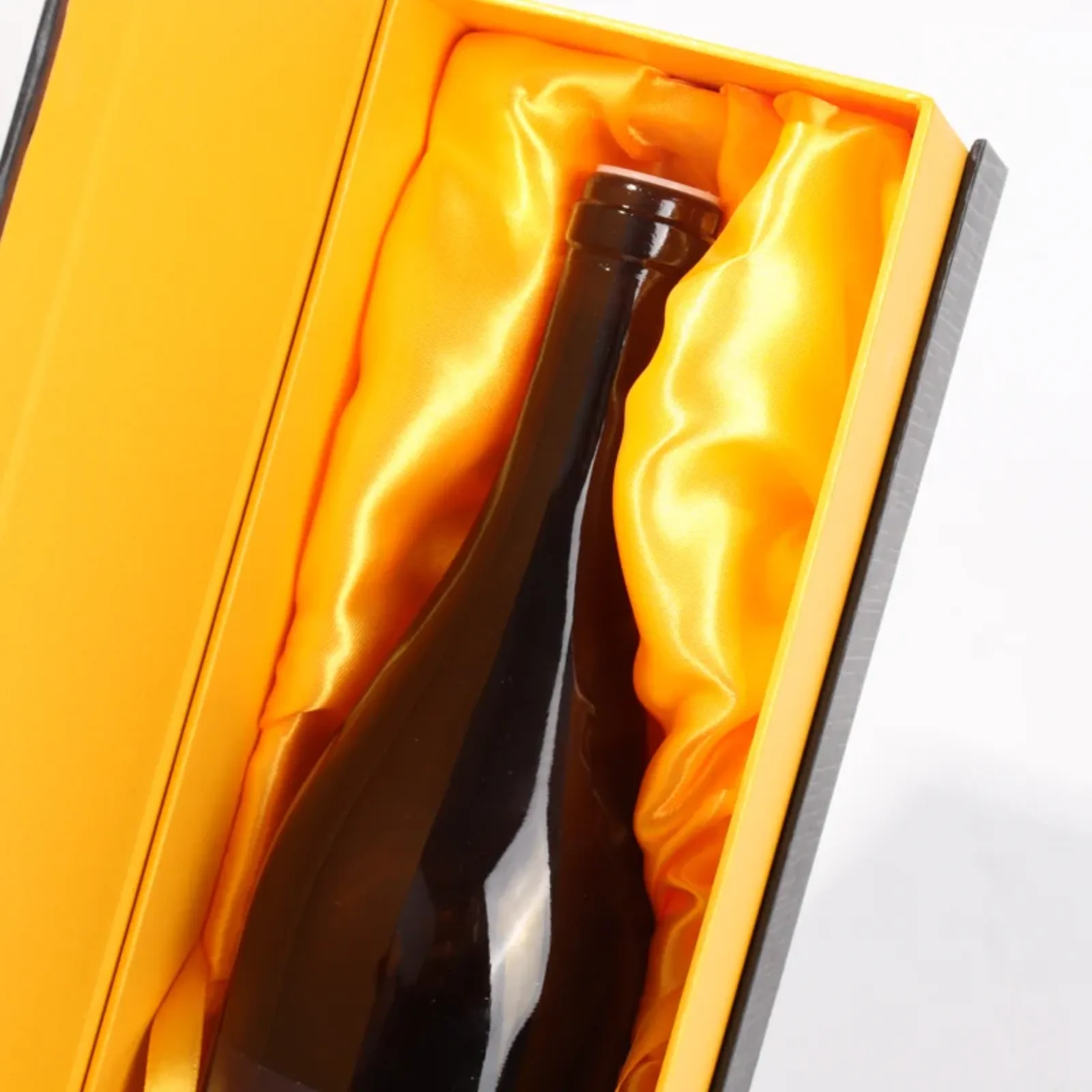 Rigid greyboard wine box with specialty paper facing